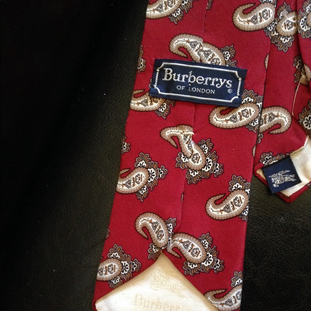 Burberry of London Men's Red Paisley Tie